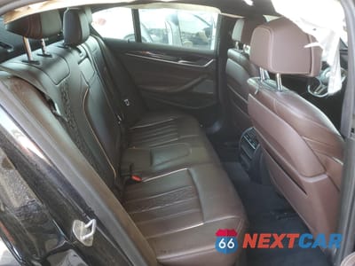 Zdjęcie 10 z 14 samochodu: 2019 BMW M550XI VIN:WBAJB9C51KB288125 - miniatura