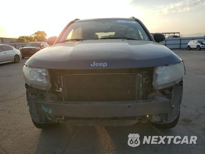 Piąte zdjęcie samochodu w środku: 2015 JEEP COMPASS SPORT VIN:1C4NJCBA8FD396898 - miniatura