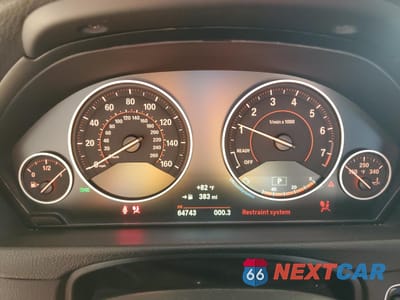 Zdjęcie 9 z 13 samochodu: 1995 LINCOLN TOWN CAR SIGNATURE VIN:1LNLM82WXSY603054 - miniatura