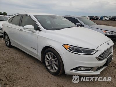 Czwarte zdjęcie samochodu z boku: 2017 FORD FUSION SE HYBRID VIN:3FA6P0LUXHR409063 - miniatura