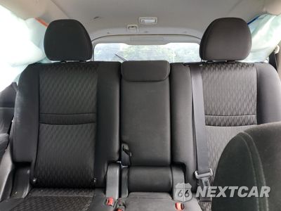 Zdjęcie 10 z 13 samochodu: 2018 NISSAN ROGUE S VIN:KNMAT2MV0JP512881 - miniatura