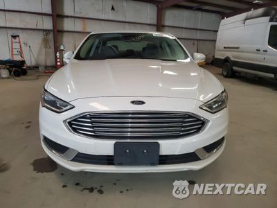 Piąte zdjęcie samochodu w środku: 2018 FORD FUSION SE HYBRID VIN:3FA6P0LUXJR171799 - miniatura