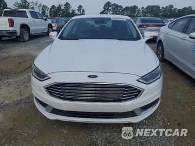 Piąte zdjęcie samochodu w środku: 2018 FORD FUSION SE HYBRID VIN:3FA6P0LU3JR278676 - miniatura