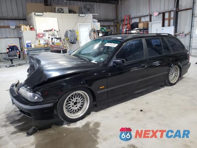 1999 BMW 528 IT AUTOMATIC WBADP6333XBV61018 - główne zdjęcie licytacji z USA - miniatura