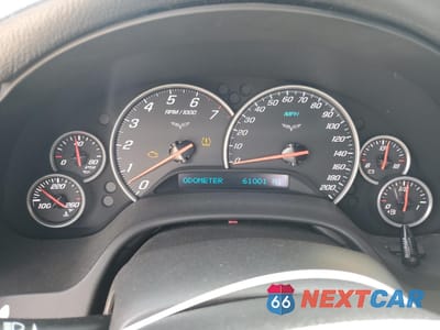 Zdjęcie 9 z 14 samochodu: 2010 CHEVROLET CORVETTE VIN:1G1YE3DW3A5105259 - miniatura