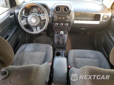 Zdjęcie 8 z 13 samochodu: 2015 JEEP COMPASS SPORT VIN:1C4NJCBA8FD396898 - miniatura