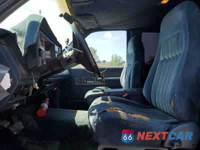 Zdjęcie 7 z 12 samochodu: 1992 GMC SIERRA C1500 VIN:2GTEC19K5N1534162 - miniatura