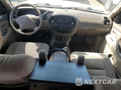 Zdjęcie 8 z 12 samochodu: 2005 TOYOTA TUNDRA DOUBLE CAB SR5 VIN:5TBET34155S475609 - miniatura
