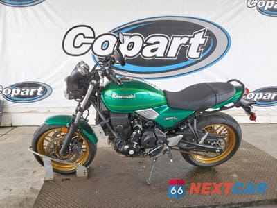 Trzecie zdjęcie samochodu z tyłu: 2022 KAWASAKI ER650 M VIN:ML5EREM15NDA59411 - miniatura