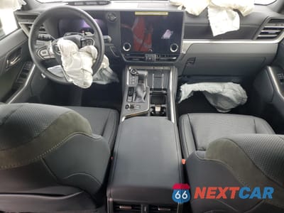 Zdjęcie 8 z 15 samochodu: 2024 LEXUS GX 550 PREMIUM/PREMIUM+ VIN:JTJTBCDX0R5025283 - miniatura