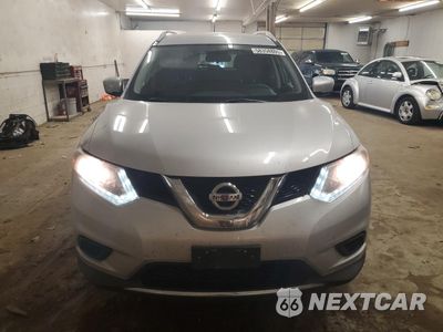 Piąte zdjęcie samochodu w środku: 2015 NISSAN ROGUE S VIN:KNMAT2MT3FP550868 - miniatura