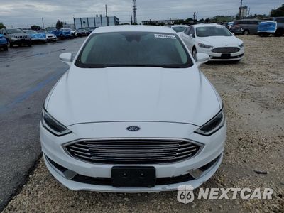 Piąte zdjęcie samochodu w środku: 2018 FORD FUSION SE HYBRID VIN:3FA6P0LUXJR278710 - miniatura