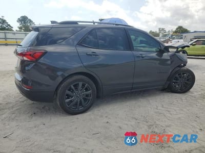 Trzecie zdjęcie samochodu z tyłu: 2023 CHEVROLET EQUINOX RS VIN:3GNAXMEGXPS145229 - miniatura