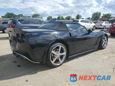 Trzecie zdjęcie samochodu z tyłu: 2010 CHEVROLET CORVETTE VIN:1G1YE3DW3A5105259 - miniatura