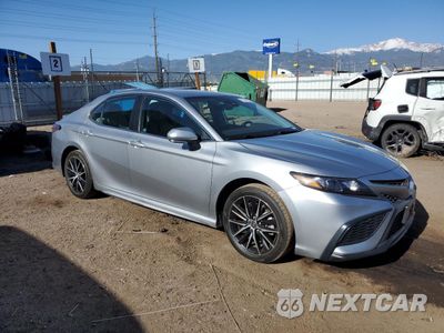 Czwarte zdjęcie samochodu z boku: 2024 TOYOTA CAMRY SE NIGHT SHADE VIN:4T1G11AK5RU852041 - miniatura