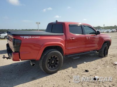 Trzecie zdjęcie samochodu z tyłu: 2017 TOYOTA TACOMA DOUBLE CAB VIN:5TFAZ5CN9HX034441 - miniatura