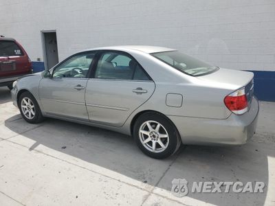 Drugie zdjęcie samochodu z przodu: 2005 TOYOTA CAMRY LE VIN:4T1BE32K65U502517 - miniatura