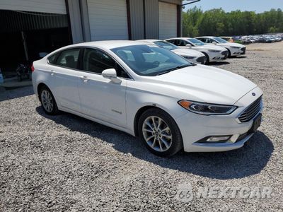 Czwarte zdjęcie samochodu z boku: 2017 FORD FUSION SE HYBRID VIN:3FA6P0LU8HR400720 - miniatura
