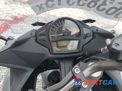 Zdjęcie 7 z 9 samochodu: 2014 KAWASAKI EX650 E VIN:JKAEXEE10EDA15806 - miniatura