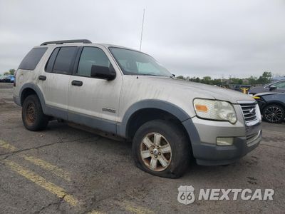 Czwarte zdjęcie samochodu z boku: 2006 FORD EXPLORER XLT VIN:1FMEU73E46UB19127 - miniatura