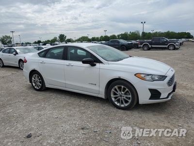 Czwarte zdjęcie samochodu z boku: 2019 FORD FUSION SE VIN:3FA6P0LU8KR124837 - miniatura