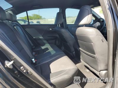 Zdjęcie 10 z 14 samochodu: 2017 HONDA ACCORD SPORT VIN:1HGCR2F59HA271776 - miniatura