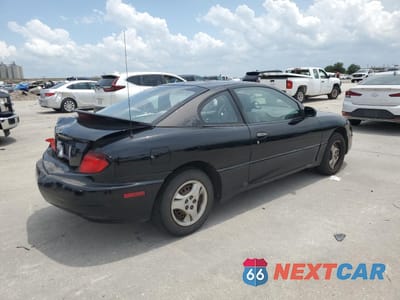 Trzecie zdjęcie samochodu z tyłu: 2005 PONTIAC SUNFIRE VIN:3G2JB12F25S140383 - miniatura