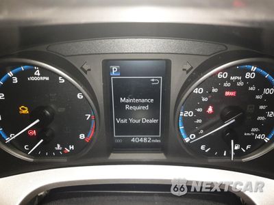 Zdjęcie 9 z 12 samochodu: 2018 TOYOTA RAV4 LE VIN:JTMZFREV1JJ191857 - miniatura