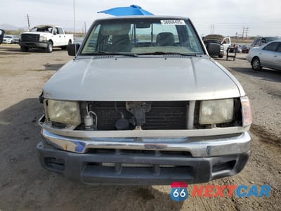 Piąte zdjęcie samochodu w środku: 1998 NISSAN FRONTIER KING CAB XE VIN:1N6DD26S8WC373558 - miniatura