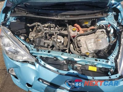 Zdjęcie 11 z 12 samochodu: 2013 TOYOTA PRIUS C VIN:JTDKDTB30D1057336 - miniatura