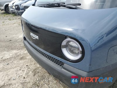 Zdjęcie 12 z 13 samochodu: 2023 RIVIAN EDV 700 VIN:7FCEHEB77PN006388 - miniatura