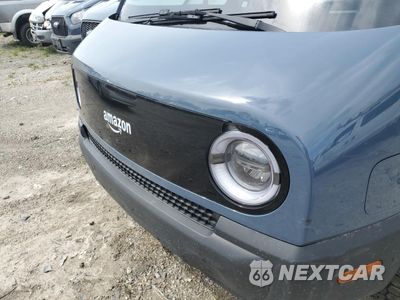 Zdjęcie 12 z 13 samochodu: 2023 RIVIAN EDV 700 VIN:7FCEHEB77PN006388 - miniatura