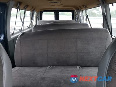 Zdjęcie 10 z 13 samochodu: 2003 FORD ECONOLINE E350 SUPER DUTY WAGON VIN:1FBSS31L73HA78508 - miniatura