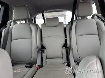 Zdjęcie 10 z 15 samochodu: 2023 HONDA ODYSSEY TOURING VIN:5FNRL6H88PB054976 - miniatura