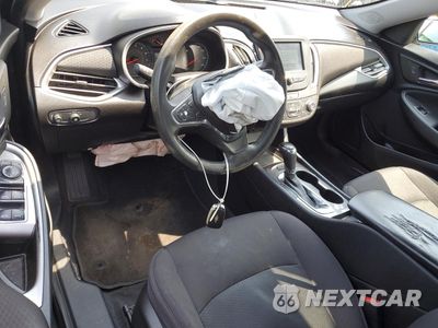 Zdjęcie 8 z 15 samochodu: 2017 CHEVROLET MALIBU LS VIN:1G1ZB5ST9HF221720 - miniatura