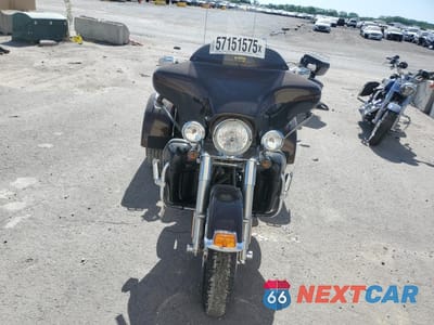 Drugie zdjęcie samochodu z przodu: 2013 HARLEY-DAVIDSON FLHTCUTG TRI GLIDE ULTRA CLASSIC VIN:1HD1MAM21DB855177 - miniatura