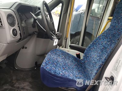Zdjęcie 7 z 14 samochodu: 2016 FORD ECONOLINE E350 SUPER DUTY CUTAWAY VAN VIN:1FDEE3FS8GDC57908 - miniatura