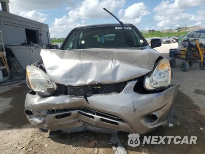 Piąte zdjęcie samochodu w środku: 2013 NISSAN ROGUE S VIN:JN8AS5MV4DW666366 - miniatura