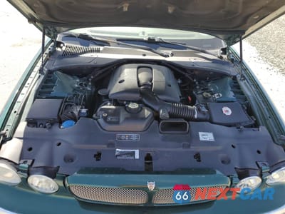 Zdjęcie 11 z 12 samochodu: 2004 JAGUAR XJR S VIN:SAJWA73B64TG15853 - miniatura