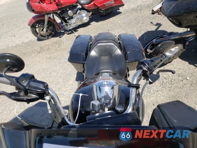 Piąte zdjęcie samochodu w środku: 2011 HARLEY-DAVIDSON FLTRX VIN:1HD1KH438BB609828 - miniatura