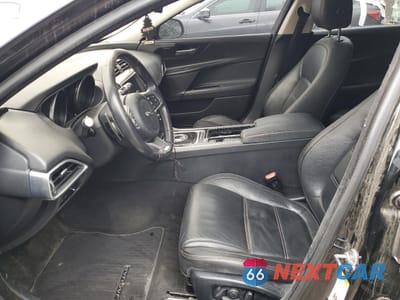 Zdjęcie 7 z 13 samochodu: 2018 JAGUAR XE PRESTIGE VIN:SAJAK4FN0JCP37287 - miniatura