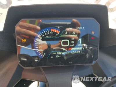 Zdjęcie 7 z 10 samochodu: 2025 SUZUKI GSX800 F VIN:JS1EM13BXS7100334 - miniatura
