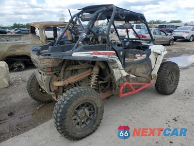 Czwarte zdjęcie samochodu z boku: 2014 POLARIS RZR 1000 XP EPS VIN:4XAST1EA8EF361642 - miniatura