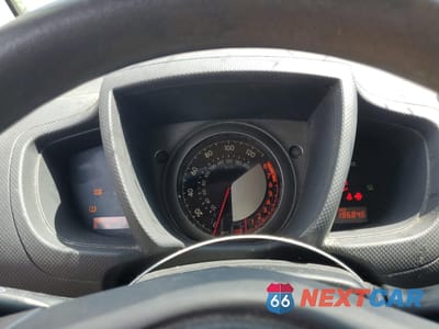 Zdjęcie 9 z 13 samochodu: 2011 TOYOTA SCION XD VIN:JTKKU4B47B1009790 - miniatura