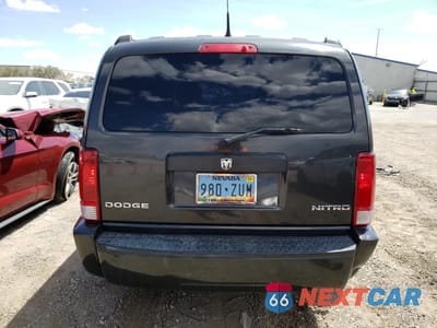 Zdjęcie 6 z 13 samochodu: 2011 DODGE NITRO HEAT VIN:1D4PT4GK7BW565837 - miniatura