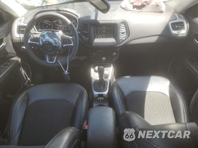Zdjęcie 8 z 16 samochodu: 2021 JEEP COMPASS LATITUDE VIN:3C4NJDBB1MT534528 - miniatura