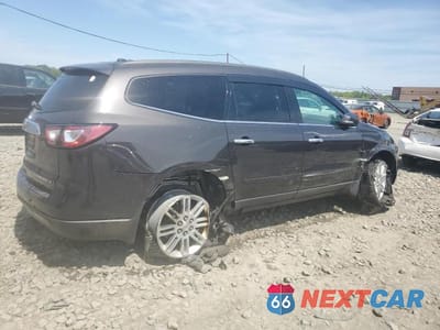 Trzecie zdjęcie samochodu z tyłu: 2015 CHEVROLET TRAVERSE LT VIN:1GNKVGKD3FJ256906 - miniatura