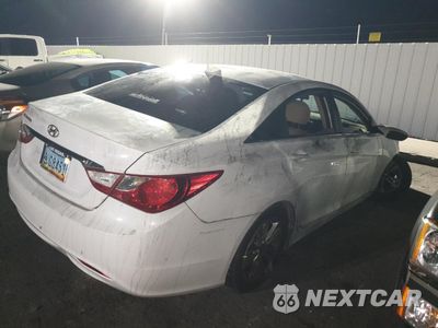 Trzecie zdjęcie samochodu z tyłu: 2013 HYUNDAI SONATA GLS VIN:5NPEB4AC3DH670635 - miniatura
