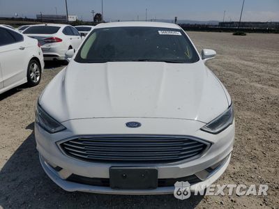Piąte zdjęcie samochodu w środku: 2017 FORD FUSION SE HYBRID VIN:3FA6P0LU0HR409699 - miniatura