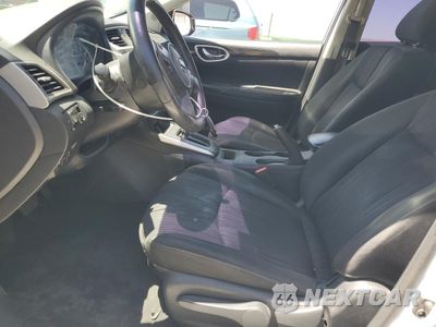 Zdjęcie 7 z 15 samochodu: 2018 NISSAN SENTRA S VIN:3N1AB7AP9JL661665 - miniatura